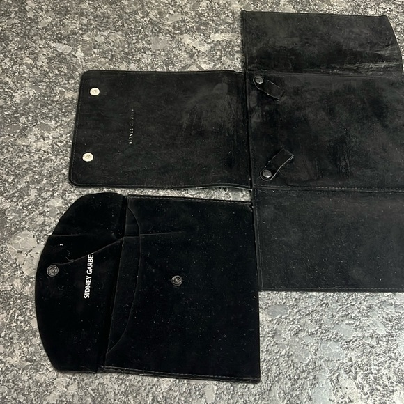 Sidney Garber Black Velvet Jewelry Necklace Snap 7.5” x 6” Presentation Pouch - Picture 2 of 9